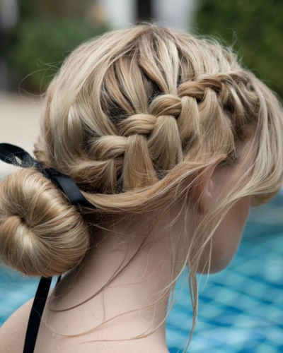 Cute pool hairstyles